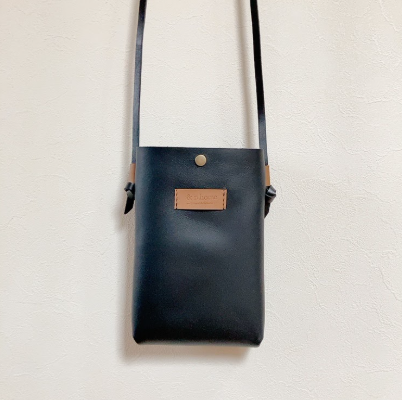 身柄におでかけ　leatherお散歩ポシェット